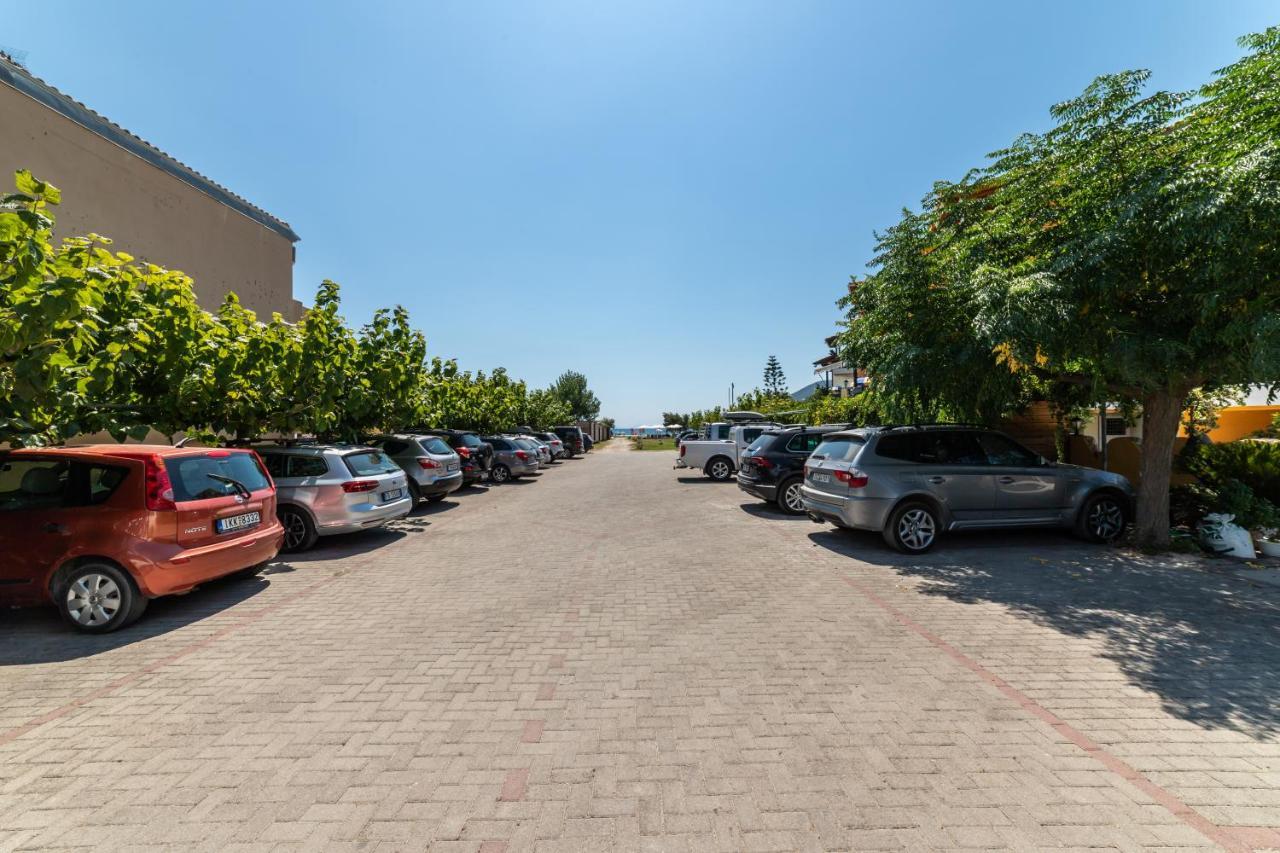 Hotel Odeon Васілікі Екстер'єр фото